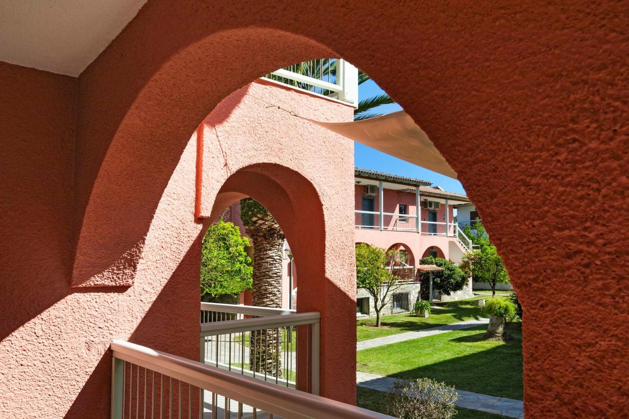 Hotel Hanioti Village Spa Exteriör bild